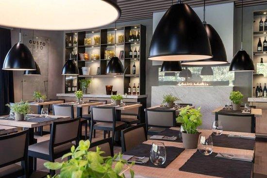 Gusto Food&Wine