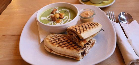 Cud Cafe