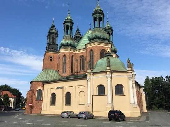 Bazylika archikatedralna Świętych Apostołów Piotra i Pawła w Poznaniu