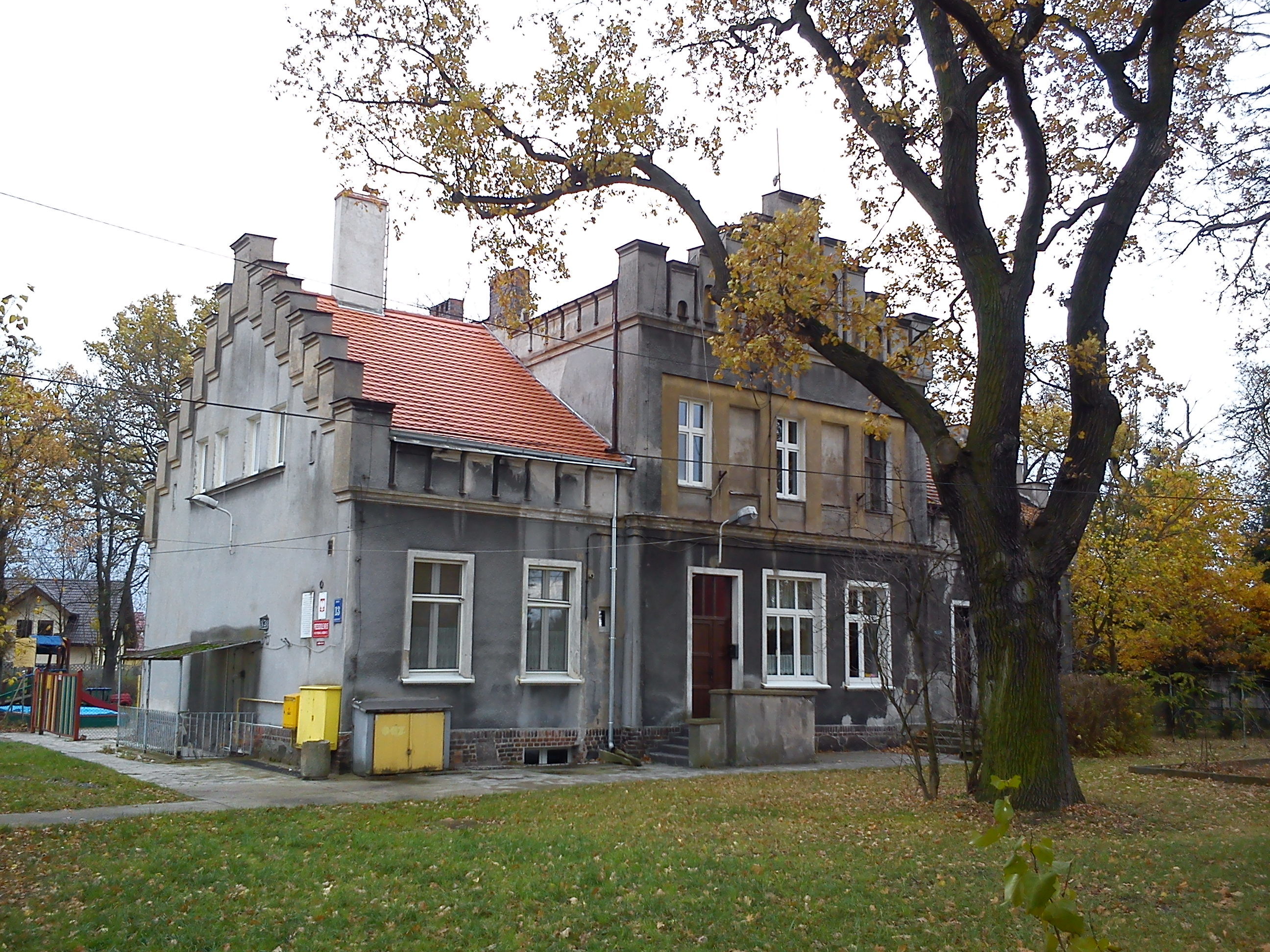 Dwór na Krzesinach w Poznaniu